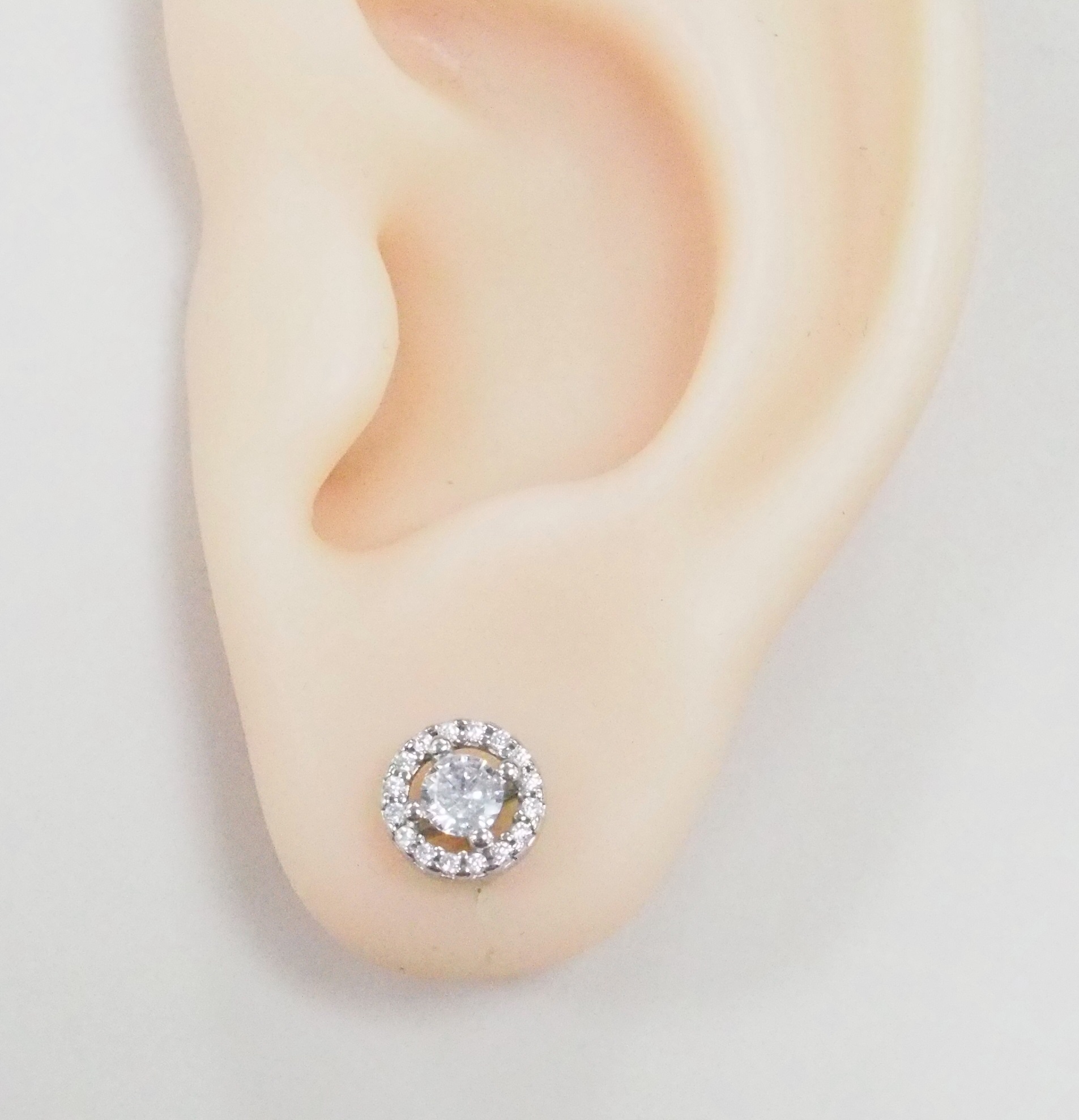 Серебряные серьги-пусеты 925 пробы; вставки 34 Фианит бесцв.;